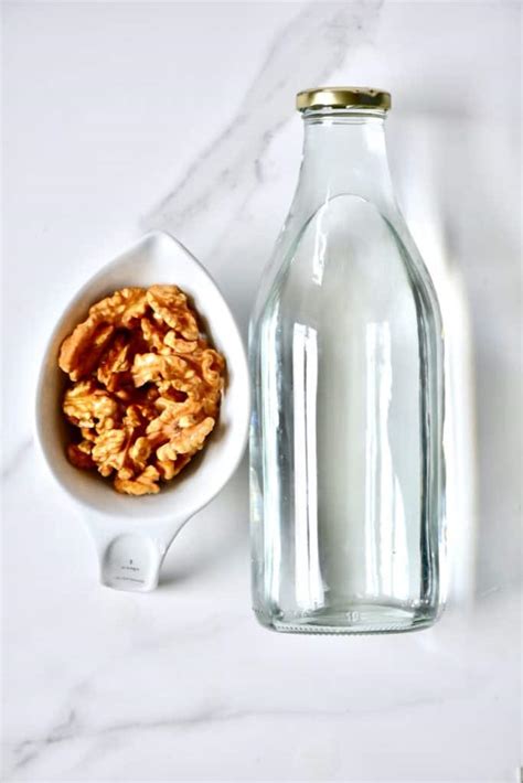 simple-walnut-milk-the-nutramilk image