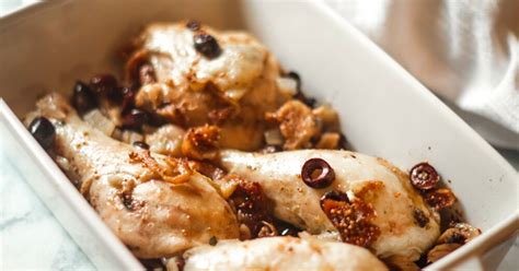 chicken-with-figs-and-olives-recipe-simple-italian-cooking image