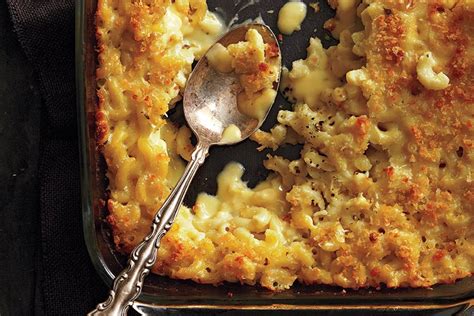 ultimate-macaroni-and-cheese-canadian-living image