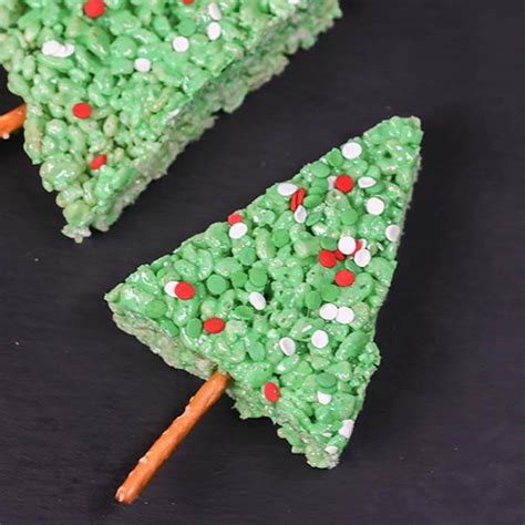 christmas-tree-rice-krispie-treats-recipe-desserts-on-a image