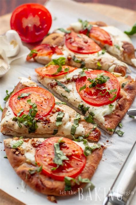 15-minute-easy-margherita-flatbread-pizza-let-the image