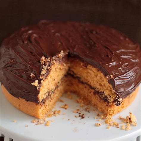 butterscotch-cake-with-chocolate-butterscotch image