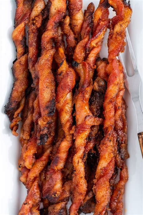 bacon-twists-amandas-cookin-apps-finger-foods image