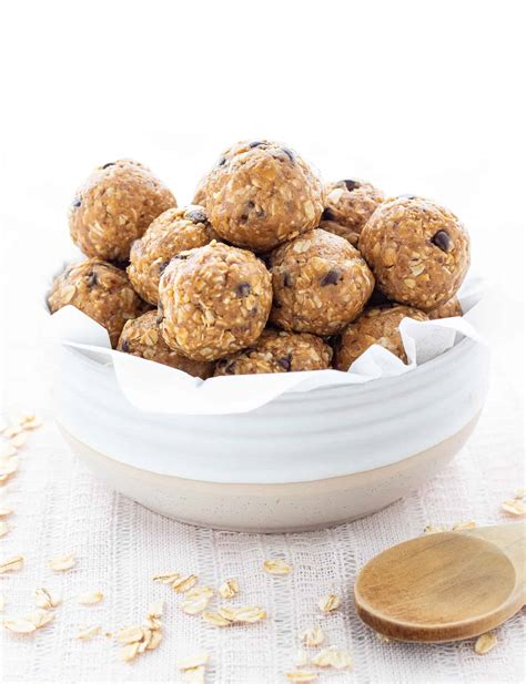 no-bake-oatmeal-protein-balls-without image