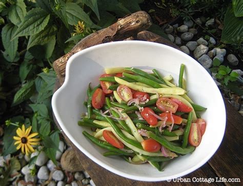 green-yellow-bean-salad-with-cherry-tomatoes image