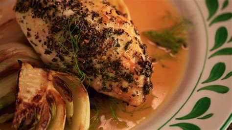 italian-roast-chicken-with-fennel-recipe-rachael image