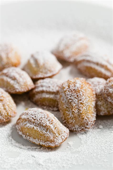 madeleines-how-to-make-classic-french-madeleine image