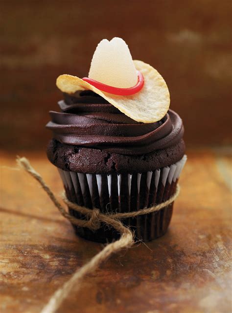 cowboy-cupcakes-ricardo image