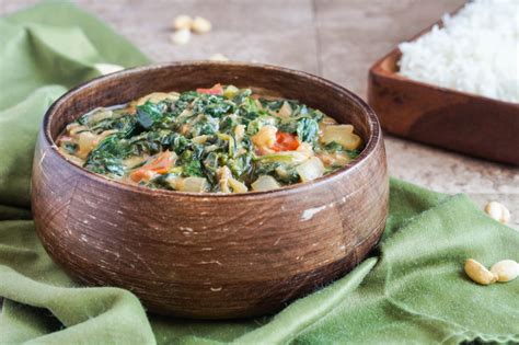 gambian-spinach-with-peanut-sauce-taras-multicultural image