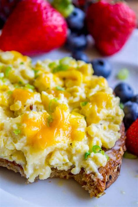 creamy-make-ahead-scrambled-eggs-for-a-crowd-the image