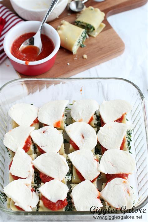 mini-lasagna-roll-up-appetizers-for-holiday image