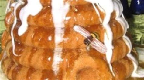 honey-glazed-beehive-cake-recipe-tablespooncom image