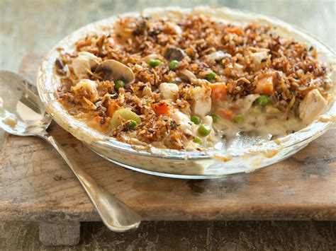chicken-pot-pie-with-crunchy-brown-rice-crust-whole image