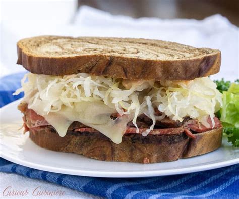 american-classic-reuben-sandwich-history-and image
