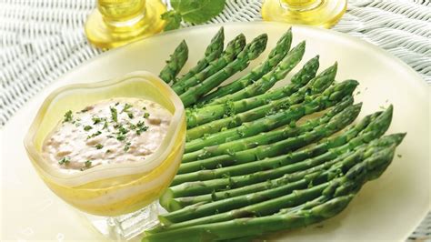 asparagus-crudits-with-creamy-romesco-dip image