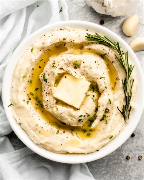 easy-garlic-mashed-potatoes-food-duchess image