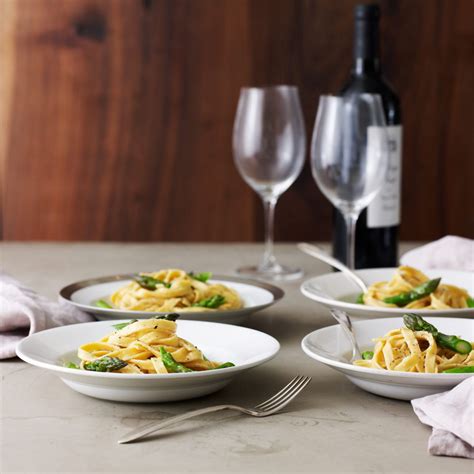 fettuccine-alfredo-with-asparagus-recipe-quick-from-scratch-pasta image