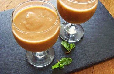vegetable-smoothie-recipes-youll-want-to-sip-every-day image