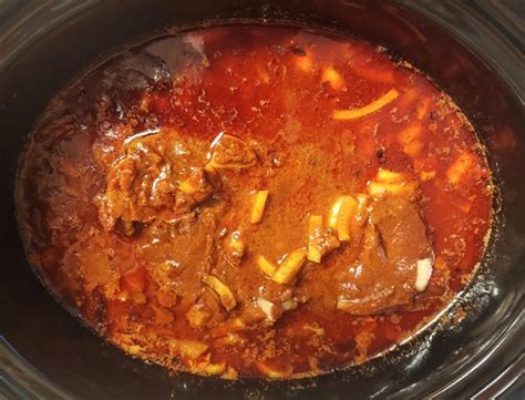 easy-slow-cooker-chile-colorado-flavorful-eats image