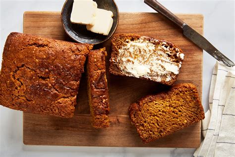 fat-free-vegan-pumpkin-bread-recipe-the-spruce-eats image
