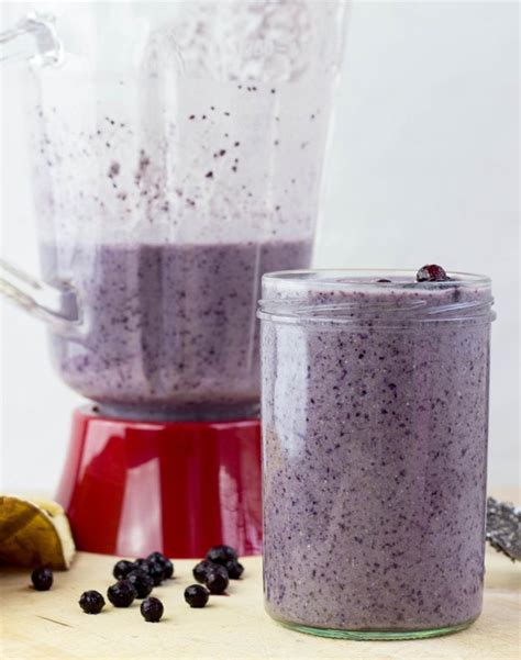 blueberry-banana-protein-smoothie-hurry-the-food-up image