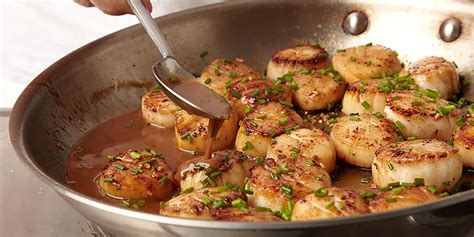 seared-scallops-with-pan-sauce-recipe-epicurious image