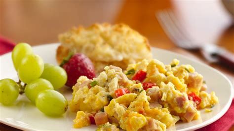 crowd-pleasing-scrambled-eggs-recipe-pillsburycom image