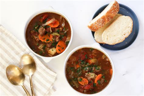 old-fashioned-hearty-vegetable-beef-soup image