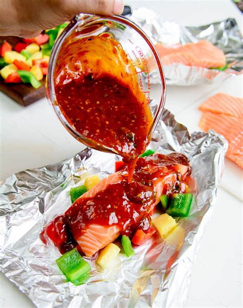 sweet-sour-salmon-in-foil-packets-picture-the image