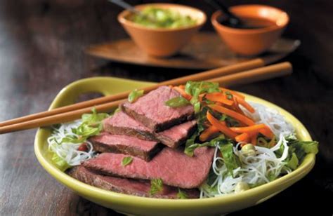 southeast-asian-steak-salad-5-star-beef image