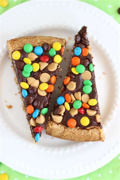 chocolate-peanut-butter-cookie-pizza-the-gold image