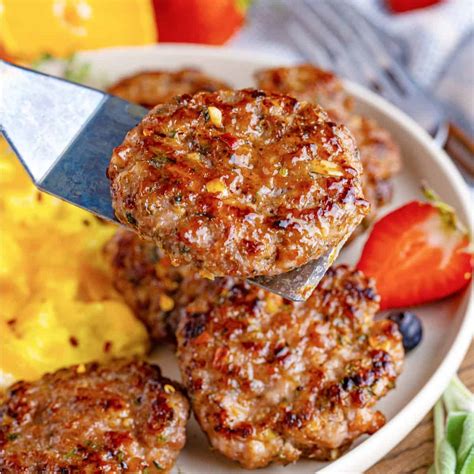 homemade-breakfast-sausage-video-the-country image