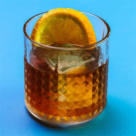 peach-me-cocktail-recipe-liquorcom image
