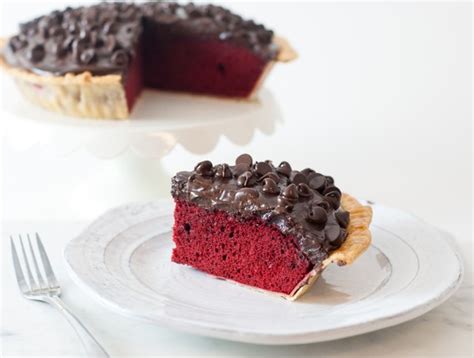 recipe-red-velvet-fudge-pie-duncan-hines-canada image