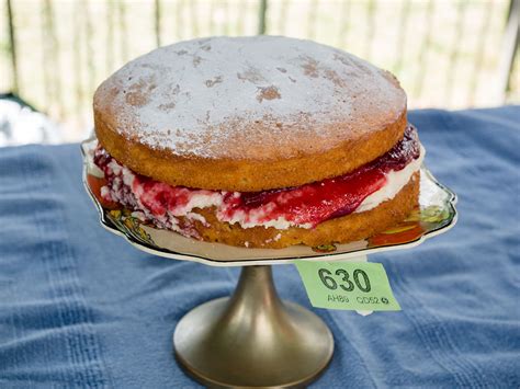 sponge-cake-wikipedia image