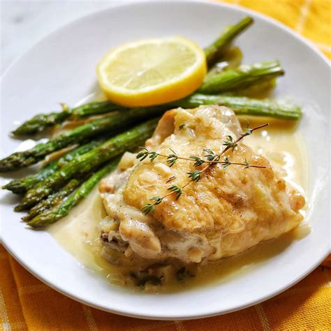 lemon-garlic-chicken-recipes-you-cant-help-but-love image