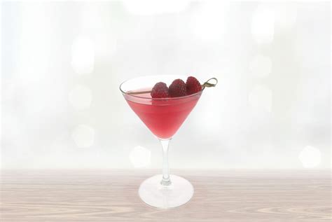 light-raspberry-lemon-punch-cocktail-recipe-smirnoff image
