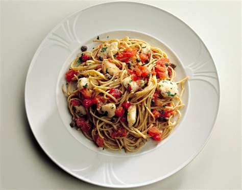 ricetta-spaghetti-alla-pescatora-la-cucina-italiana image