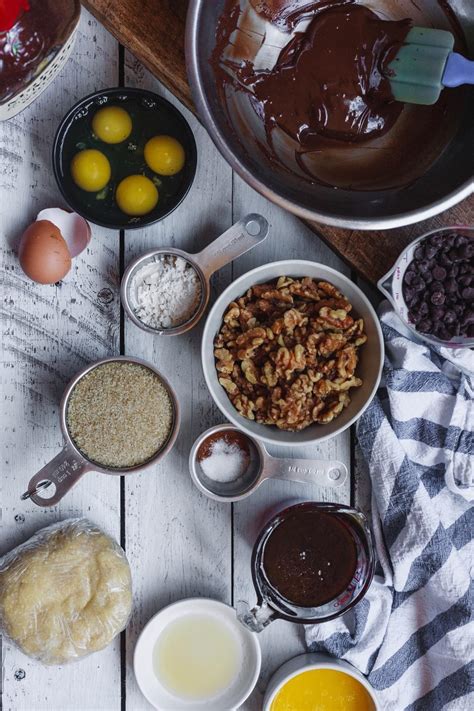 chocolate-bourbon-walnut-pie-olive-mango image