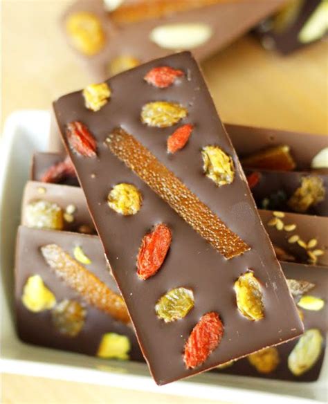 fruits-chocolate-bars-recipe-eatwell101 image