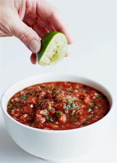whats-the-difference-between-salsa-and-pico-de-gallo image