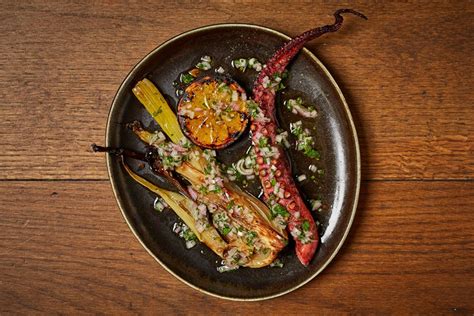 grilled-octopus-with-fennel-lemon-and-salsa-cruda image