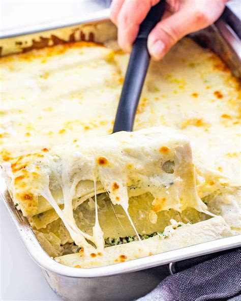 alfredo-lasagna-roll-ups-craving-home-cooked image