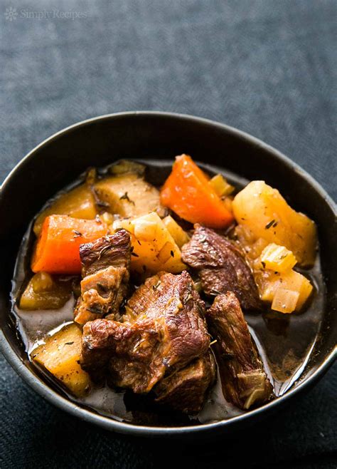 slow-cooker-guinness-beef-stew-simply image