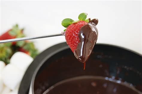 toblerone-dark-chocolate-honey-almond-fondue image