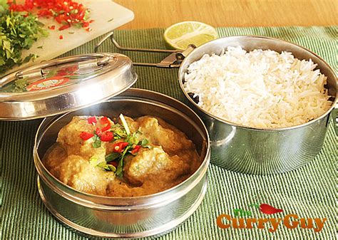 how-to-make-a-fresh-hake-curry-easy-fish-curry image
