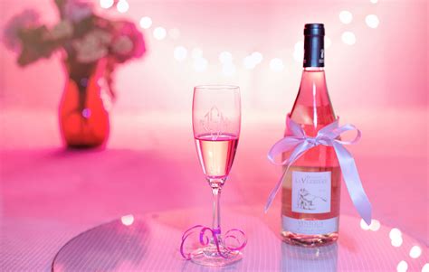 pink-champagne-cocktails-liquorista image