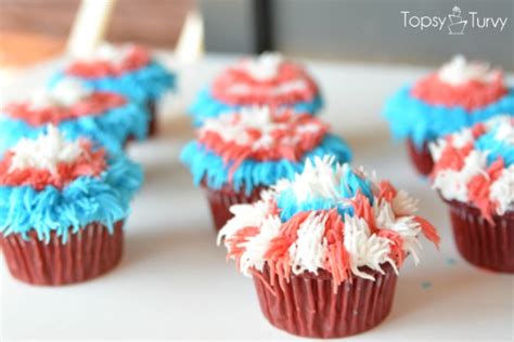 red-white-and-blue-fireworks-cupcakes-ashlee-marie image