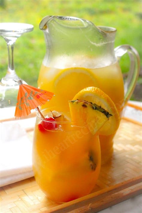 fresh-homemade-mango-pineapple-lemonade-i image