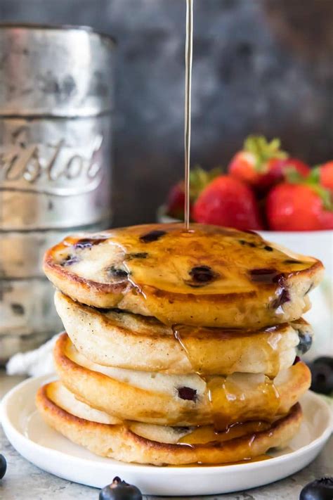 best-blueberry-pancakes-light-fluffy image